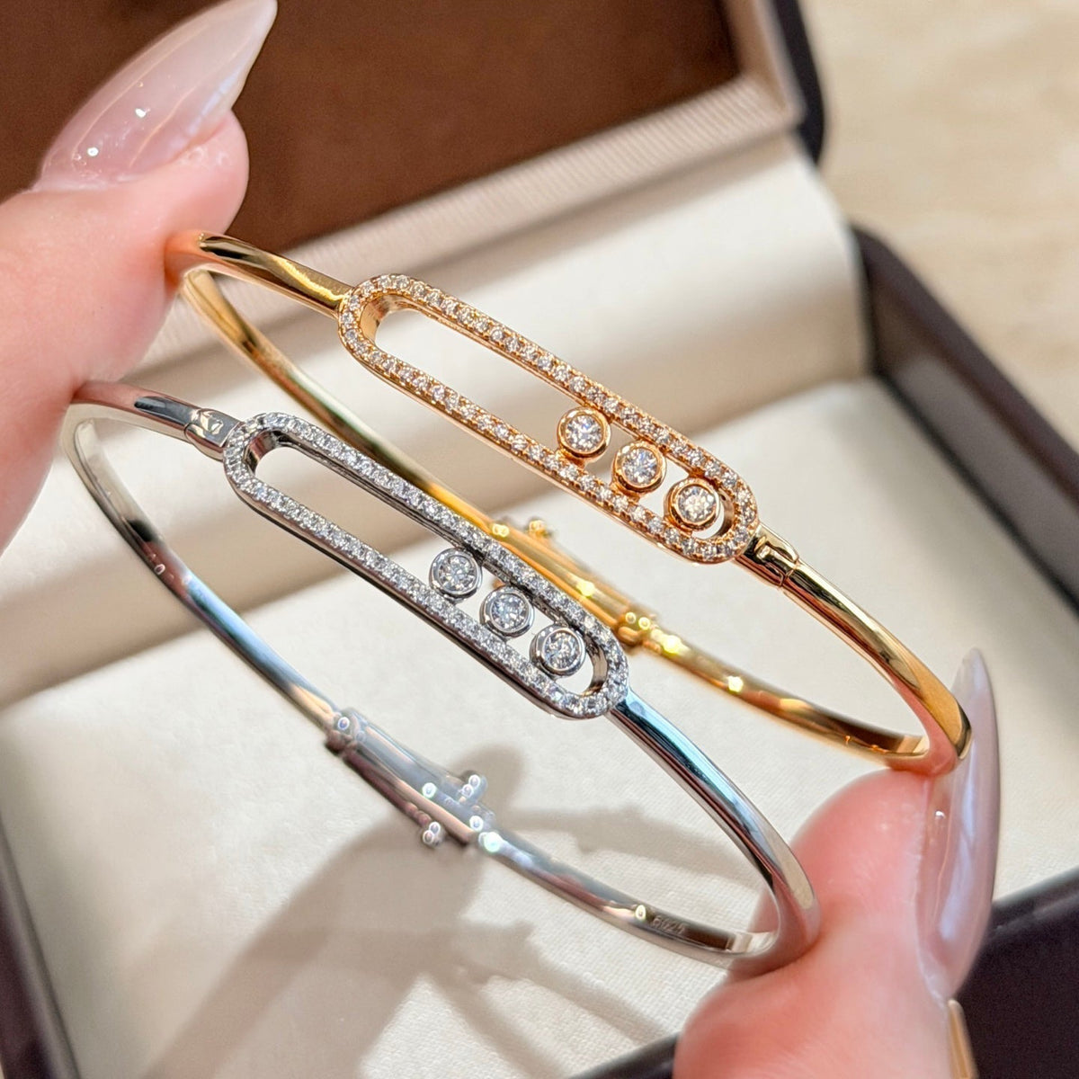 [VA]Move Pavé Diamond Bangle Bracelet M