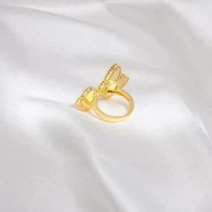 [VA]LUCKY BETWEEN THE FINGER RING