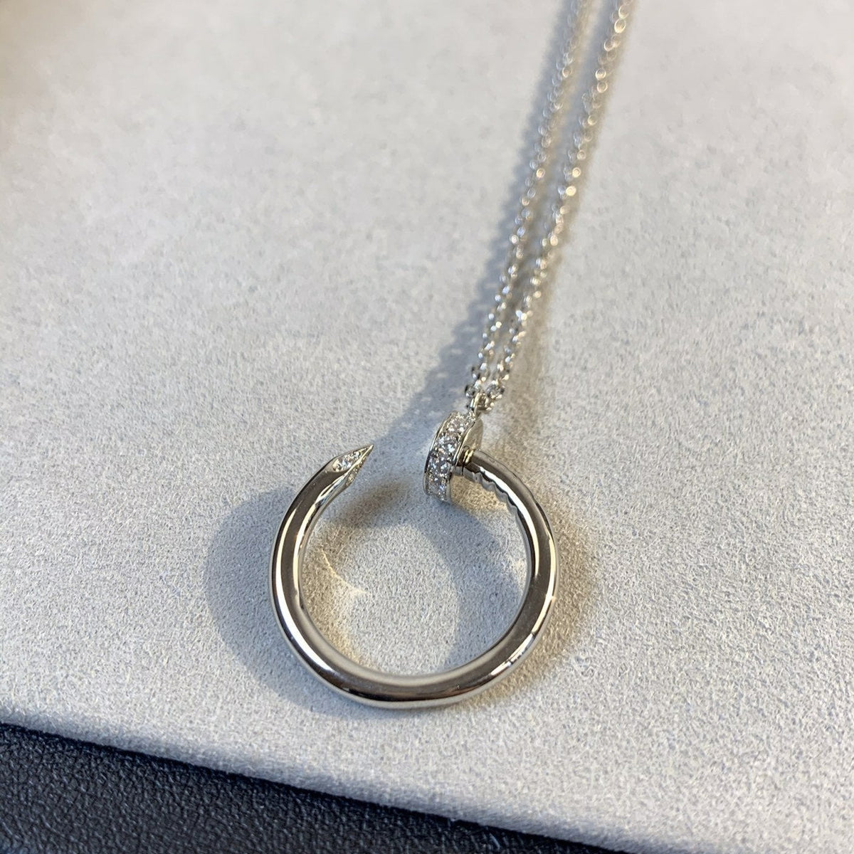 [VA]JUSTE HALSKETTE SILBER