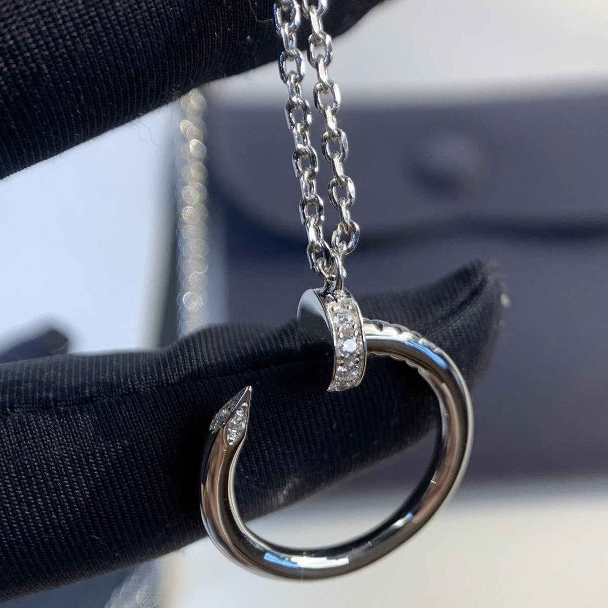 [VA]JUSTE HALSKETTE SILBER