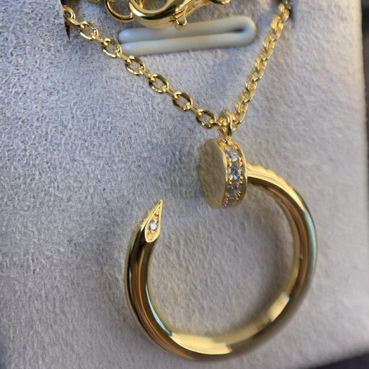 [VA]JUSTE HALSKETTE GOLD