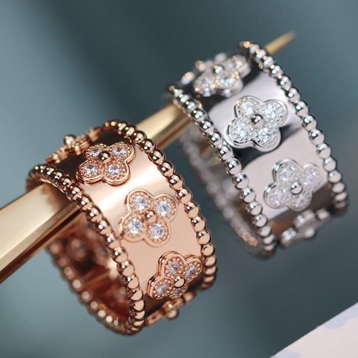 [VA]クローバーカレイドスコープリング 10MM