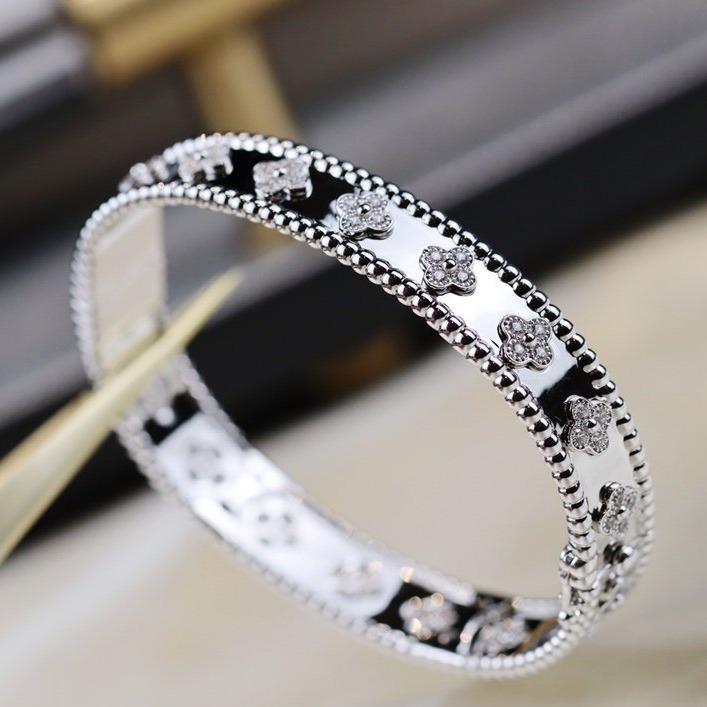 [VA]CLOVER-ARMBAND 8MM DIAMANTEN