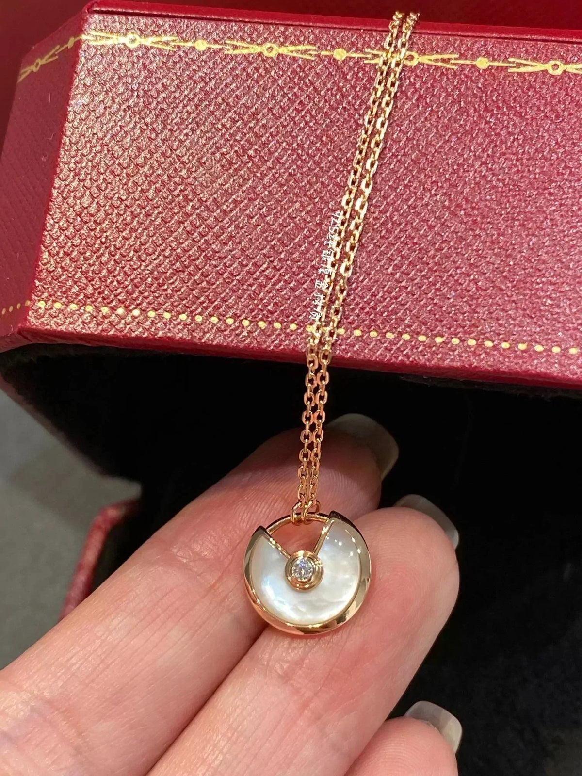 [VA]AMULETTE ROSEGOLD-HALSKETTE MIT PERLMUTT