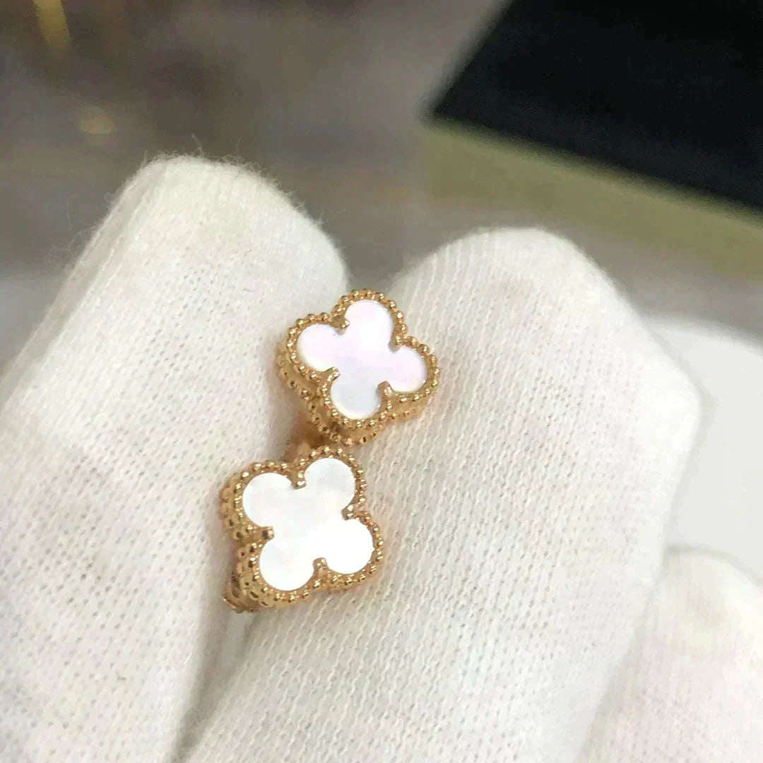 [VA]CLOVER MINI OHRRINGE 9,5 MM WEISSES PERLMUTT