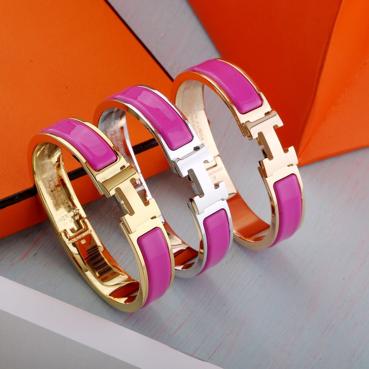 [VA]H LILA ARMBAND