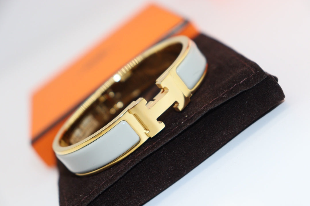 [VA]H HELLBLAUES ARMBAND