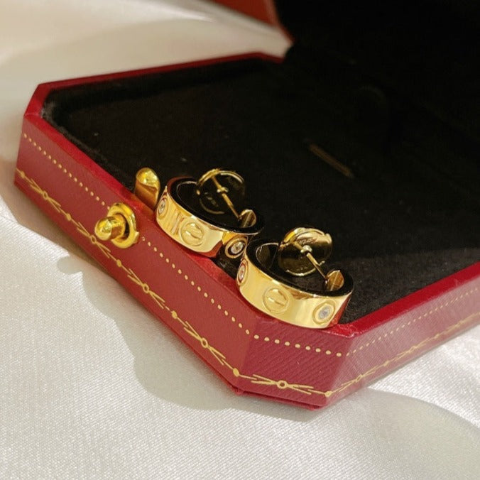 [VA]LOVEピアス 5.7MM 2ダイヤモンド