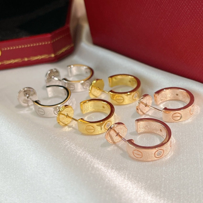 [VA]LOVEピアス 5.7MM 2ダイヤモンド