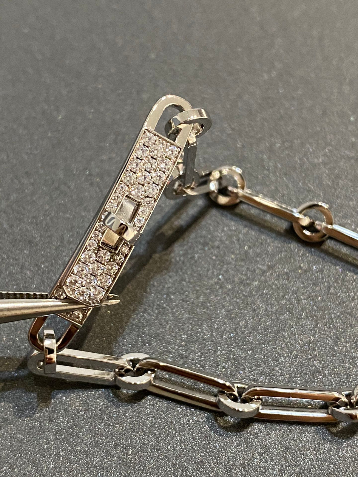 [VA]ARMBANDKETTE KLEINES MODELL DIAMANT