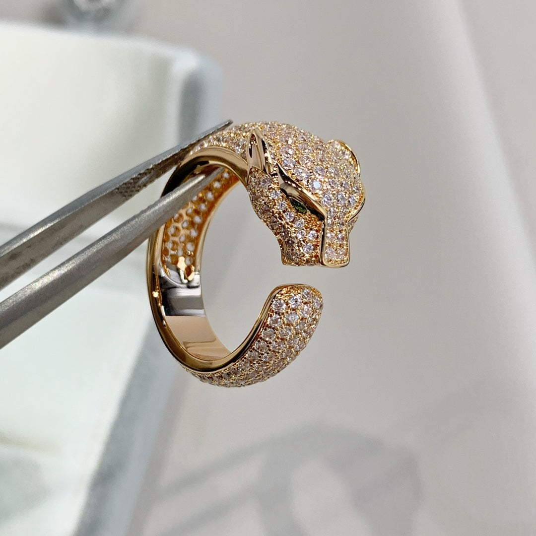 [VA]PANTHÈRE RING AUS ROSÉGOLD MIT DIAMANTEN