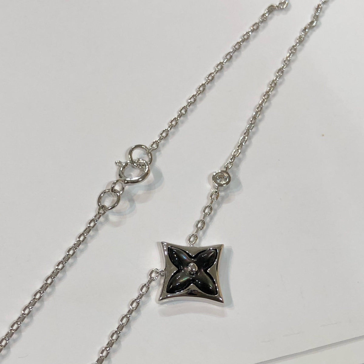 [VA]スターブラックモップネックレス