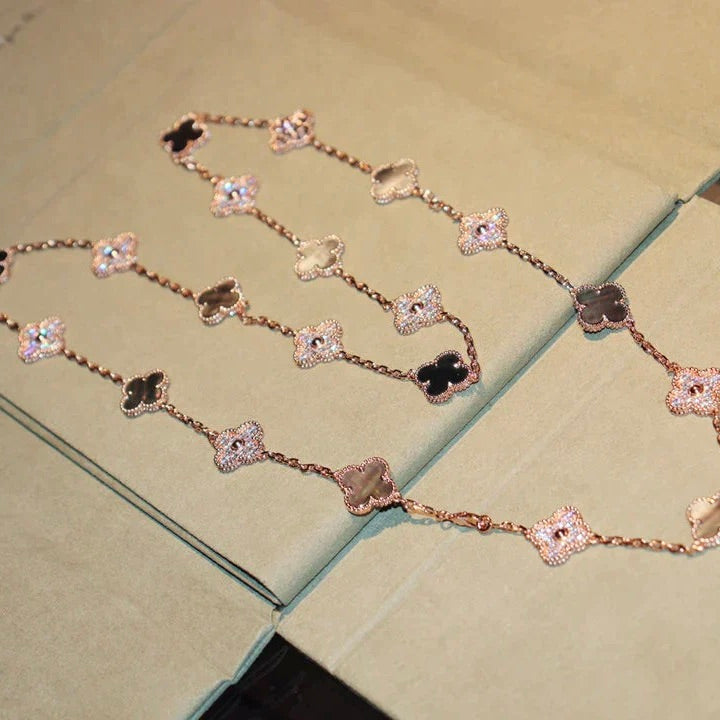 [VA]CLOVER 20 MOTIVE DUNKLER PERLMUTT DIAMANT-HALSKETTE