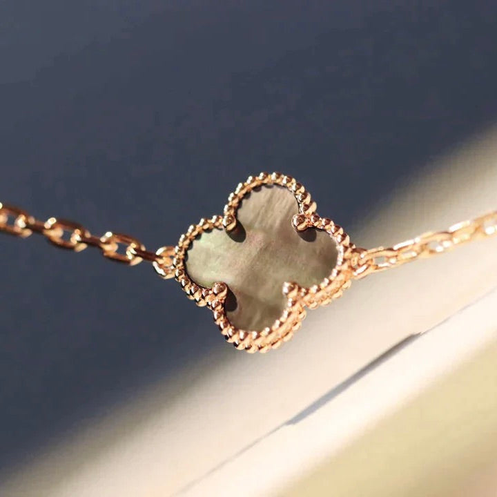 [VA]CLOVER 20 MOTIVE DUNKLER PERLMUTT DIAMANT-HALSKETTE