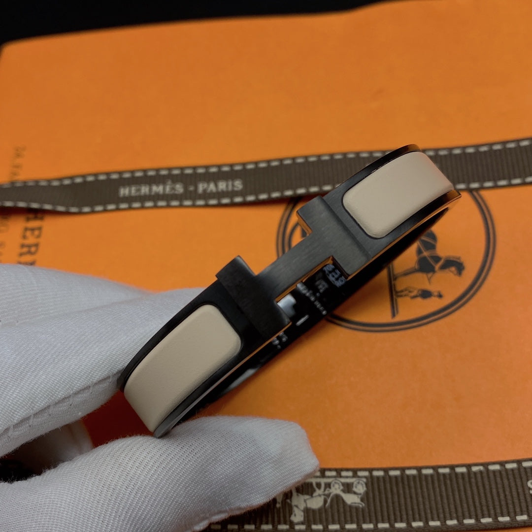 [VA]H-ARMBAND 12MM SCHWARZ BEIGE KERAMIK