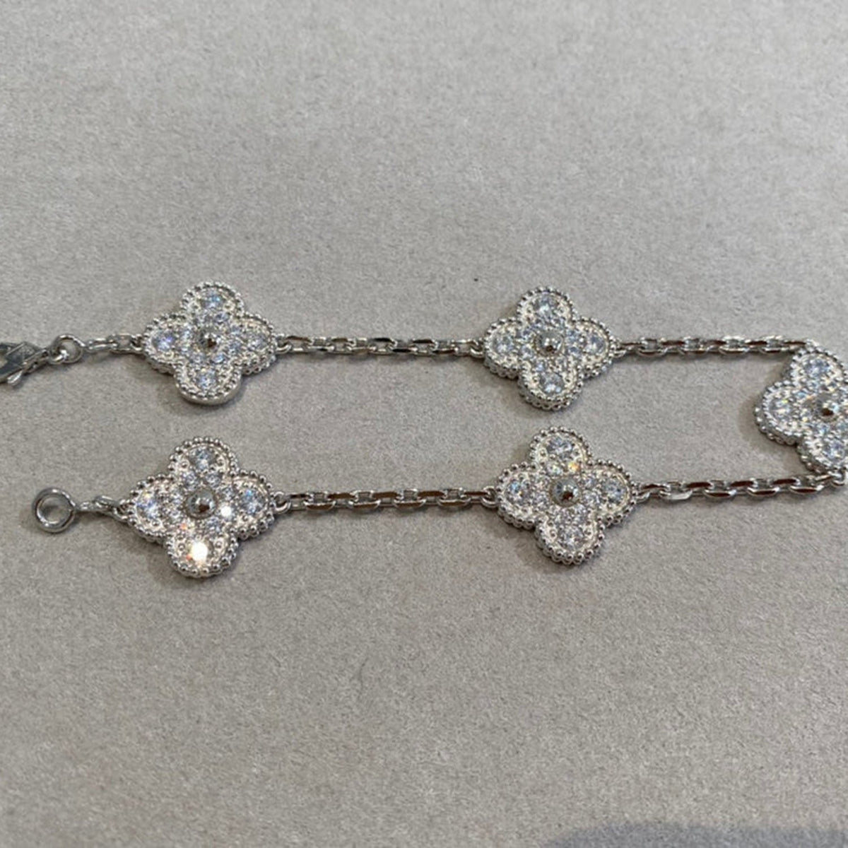 [VA]LUCKY CLOVER 5-MOTIF BRACELET - FULL-DIAMOND