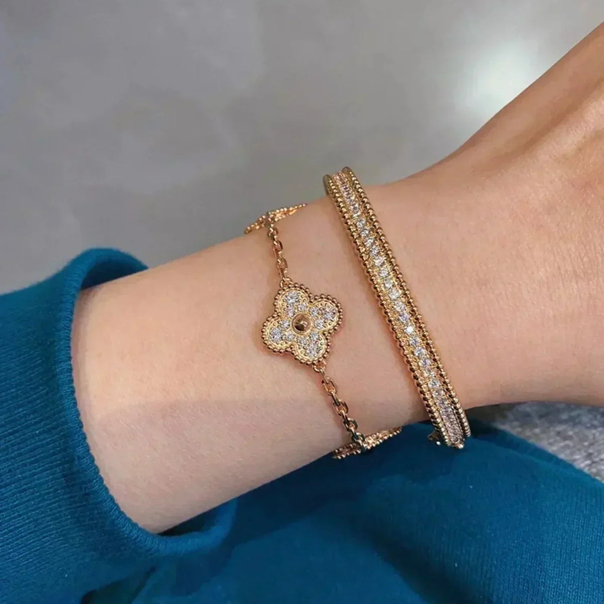 [VA]LUCKY CLOVER 5-MOTIF BRACELET - FULL-DIAMOND