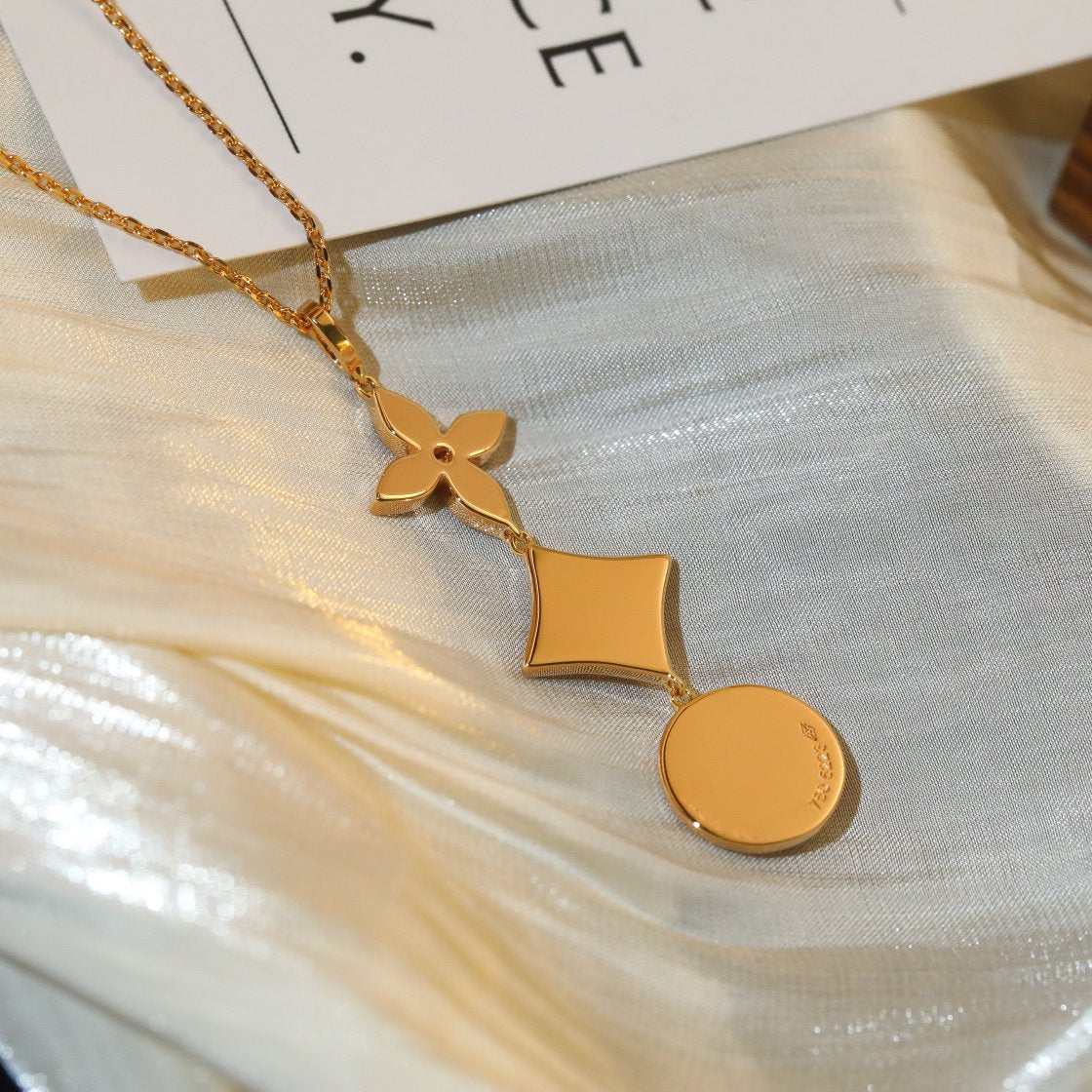 [VA]STAR AND SUN DIAMOND PINK GOLD NECKLACE