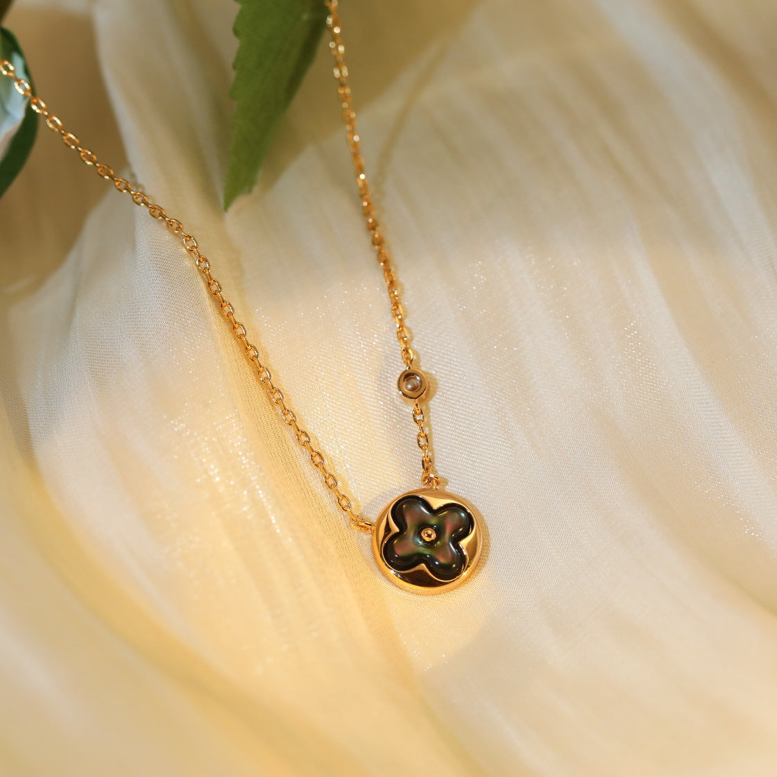 [VA]SUN ANHÄNGER ROSÉGOLD 1 DIAMANT HALSKETTE