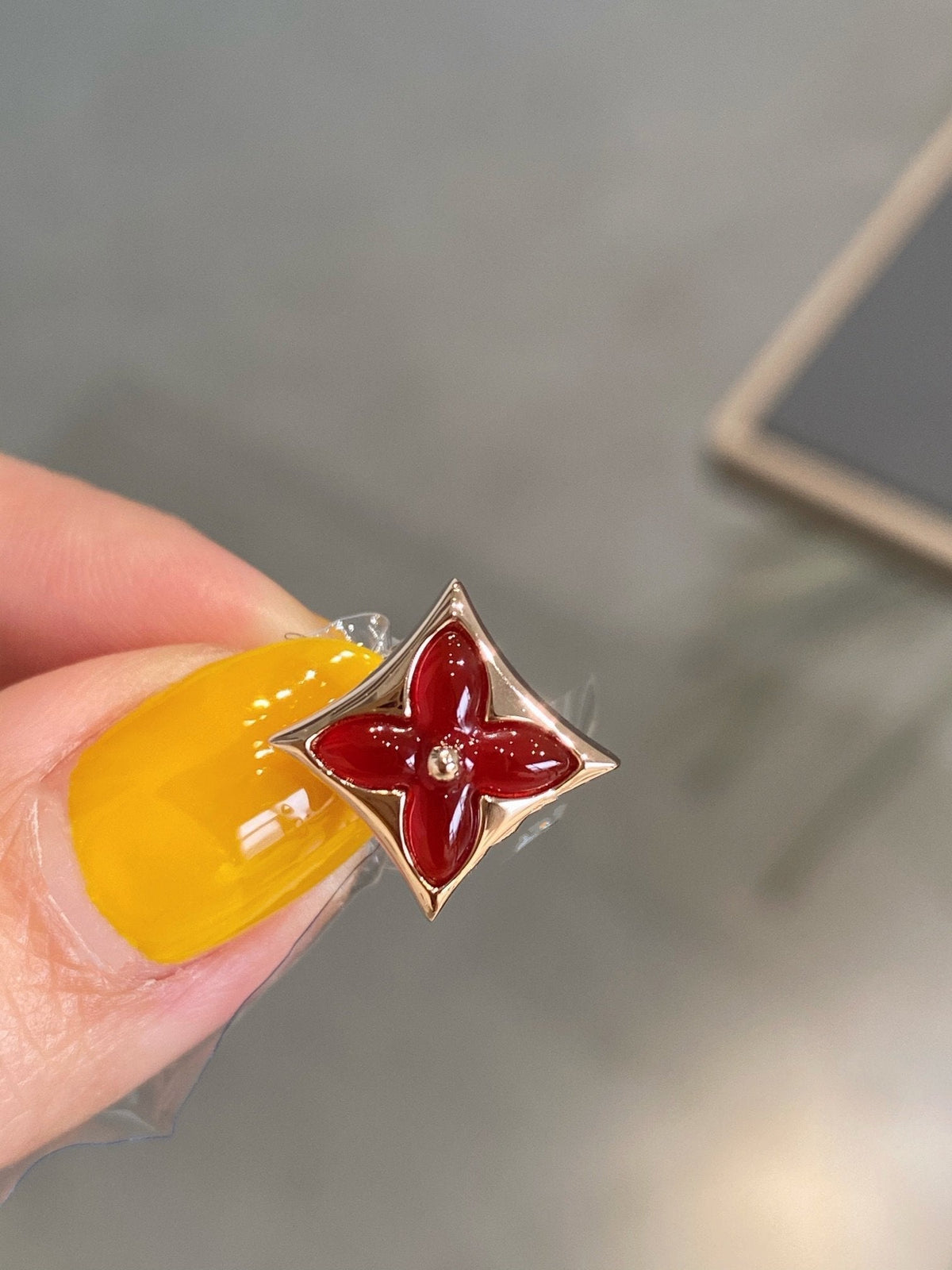 [VA]スター＆サン ピンクゴールド カーネリアン スタッドピアス