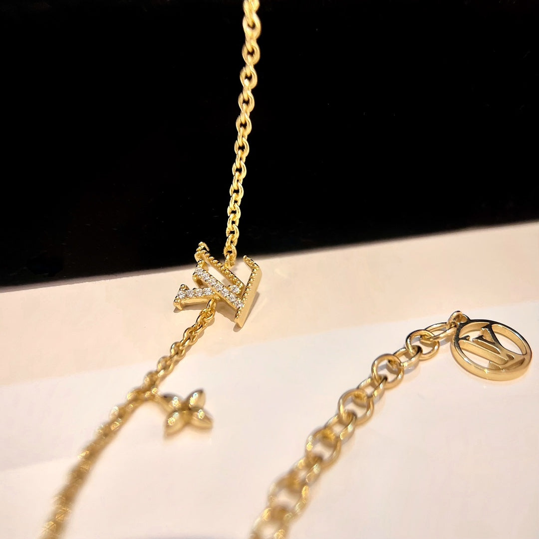 [VA]LOGO STAR MOTIF GOLD BRACELET