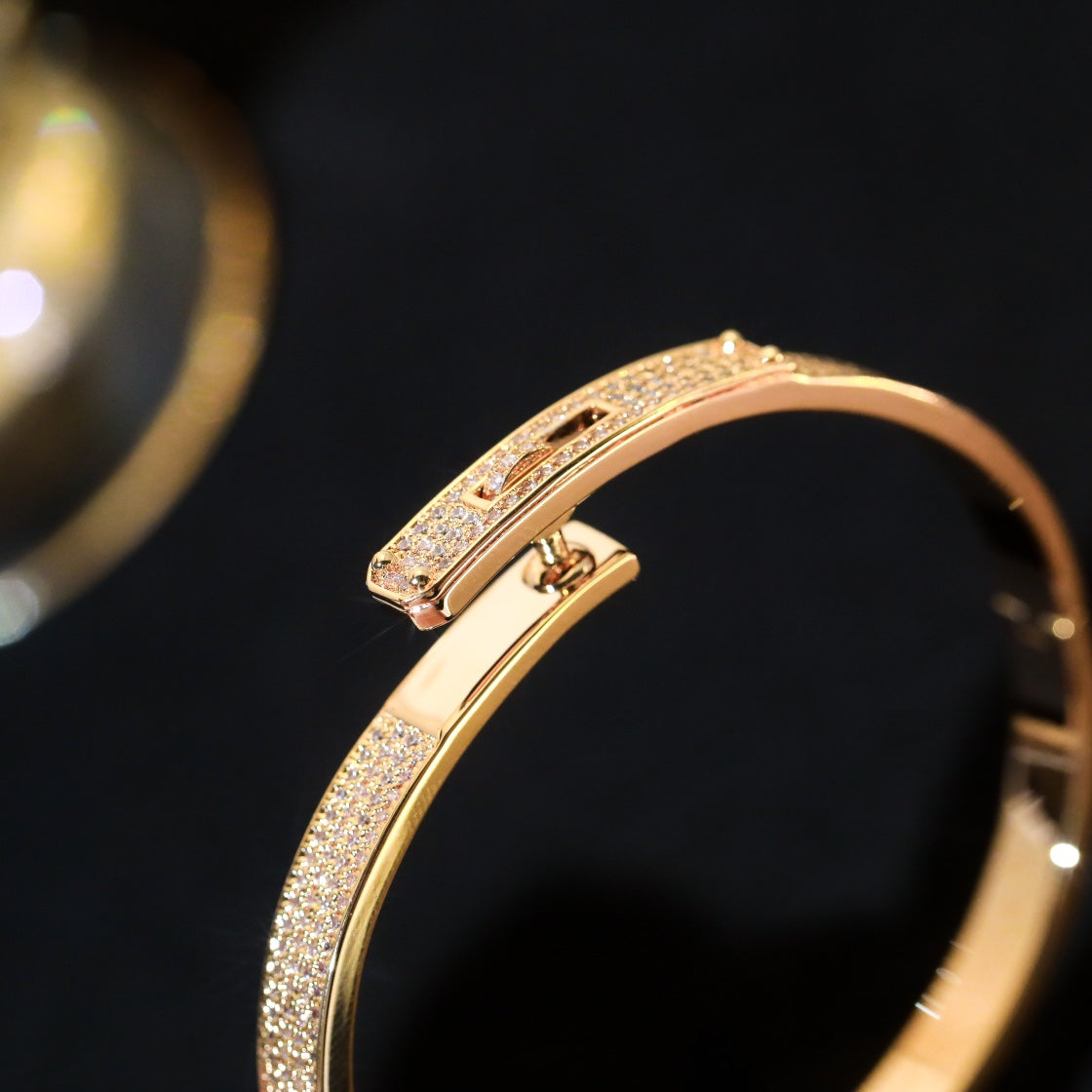 [VA]KELLY ARMBAND MIT DIAMANT-PAVÉ