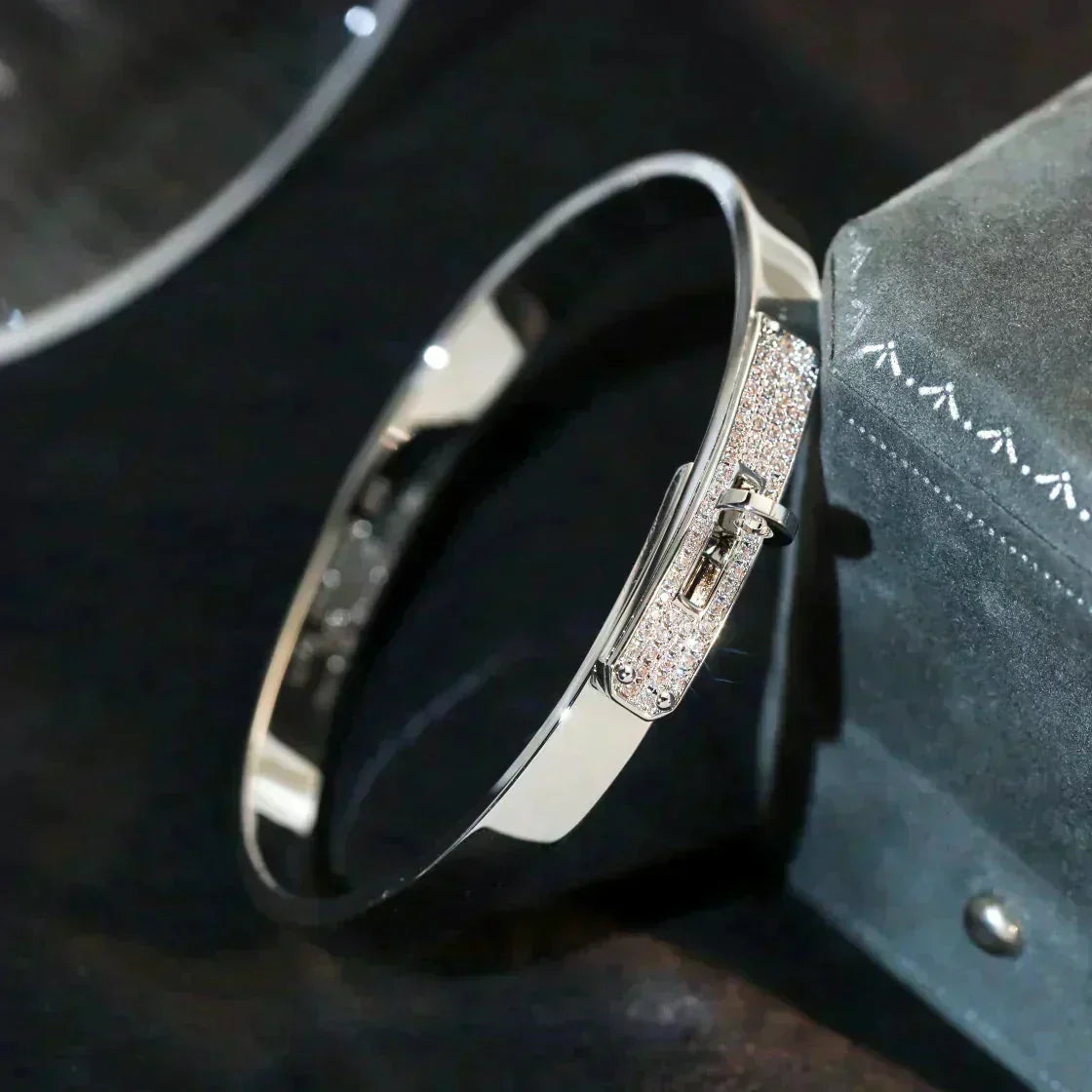 [VA]KELLY SILVER DIAMOND BRACELET