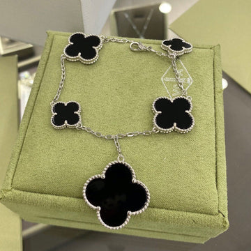 [VA]CLOVER ARMBAND MIT 5 MOTIVEN SILBER ONYX