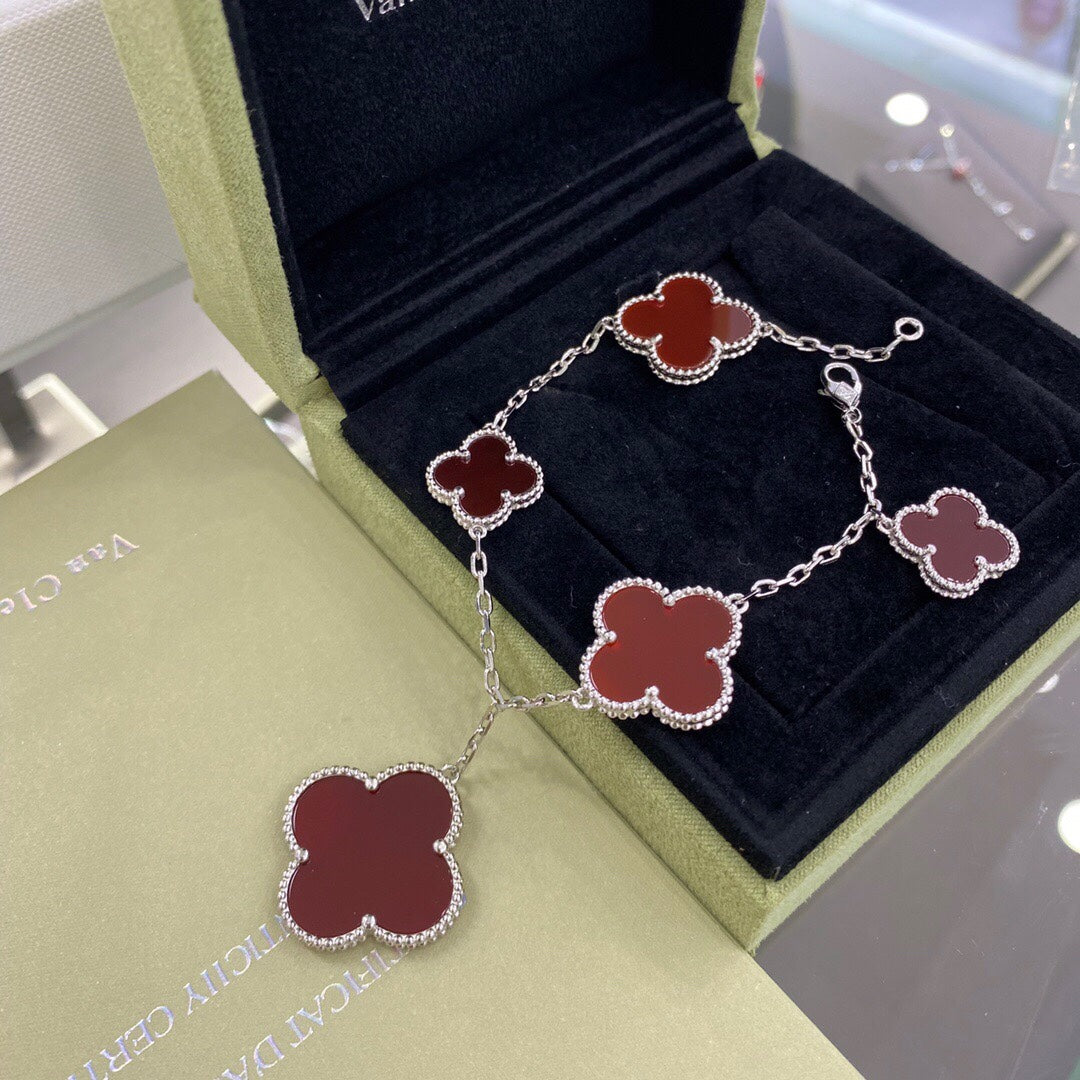 [VA]CLOVER 5 MOTIVE ARMBAND SILBER KARNEOL