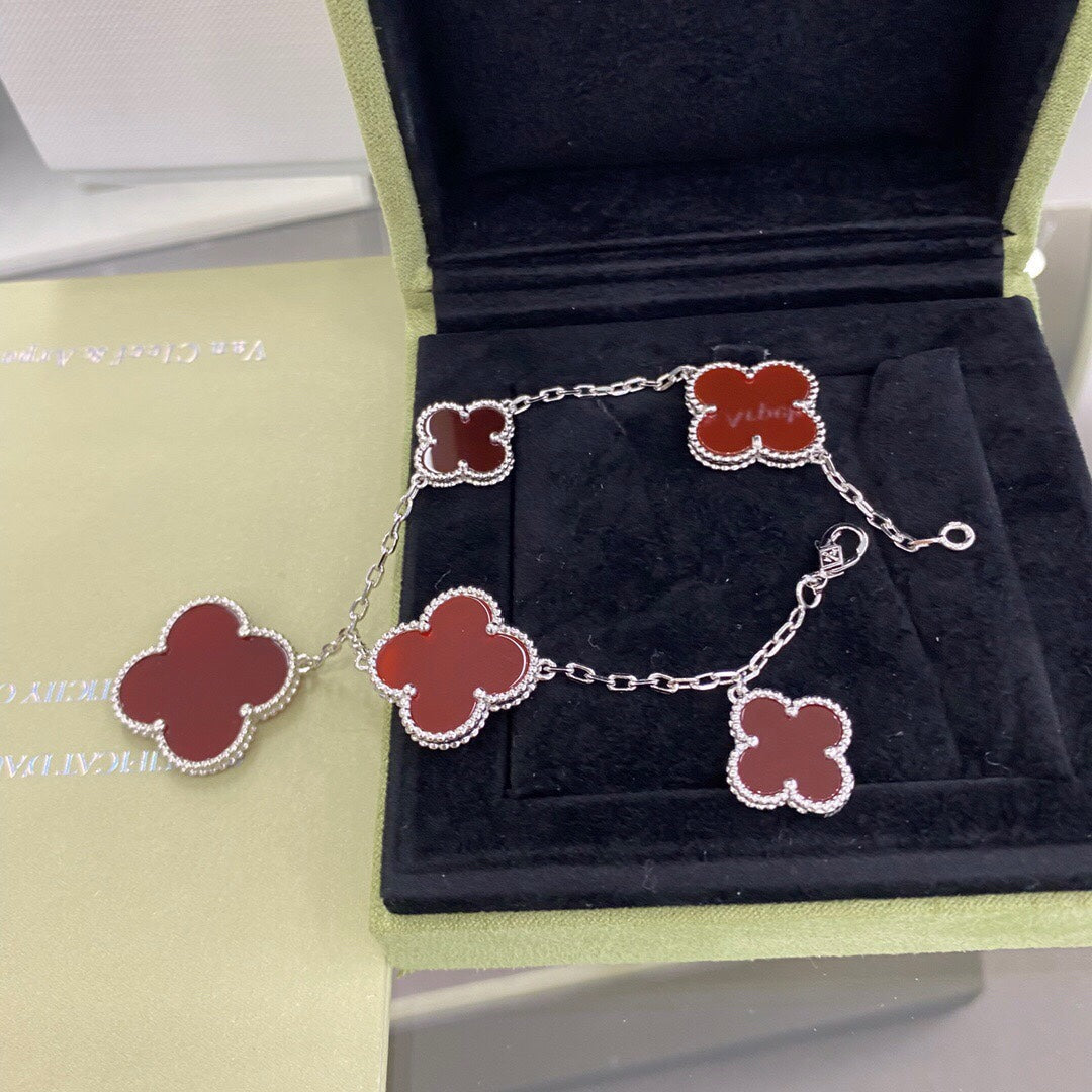 [VA]CLOVER 5 MOTIVE ARMBAND SILBER KARNEOL