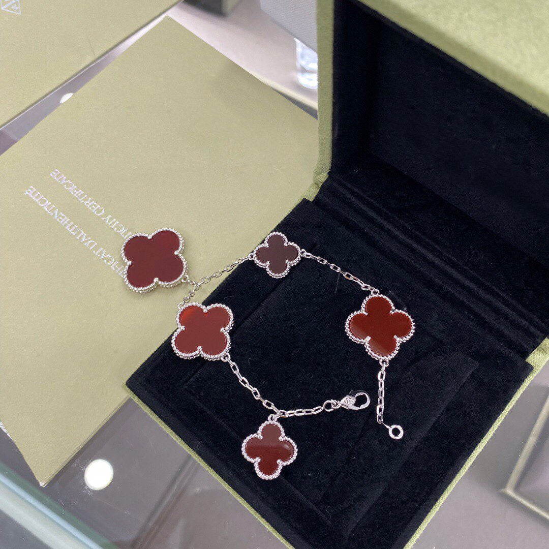 [VA]CLOVER 5 MOTIVE ARMBAND SILBER KARNEOL