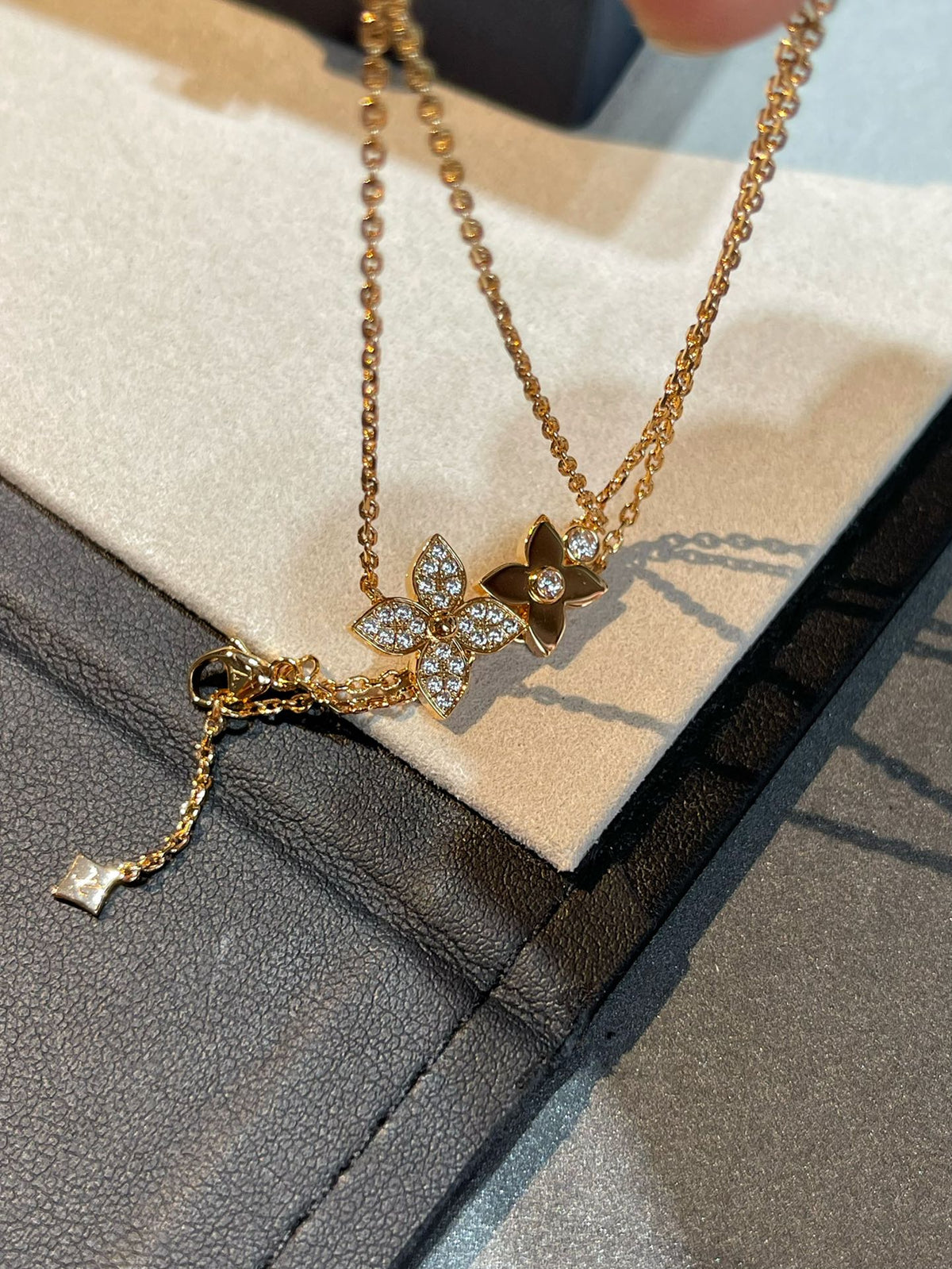 [VA]STAR BLOSSOM HALSKETTE ROSÉGOLD DIAMANTEN