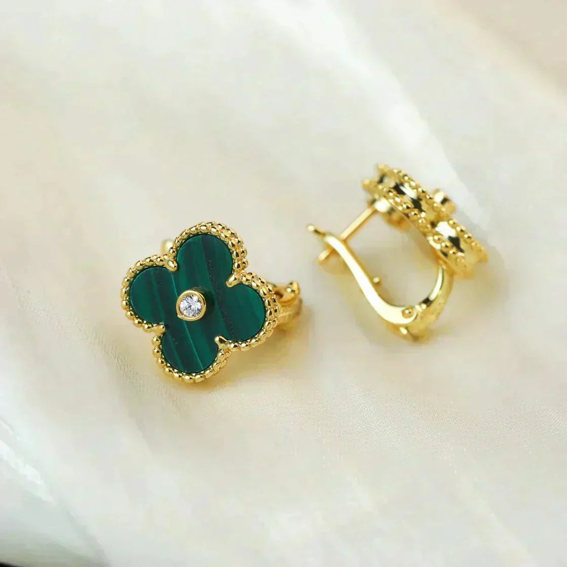 [VA]CLOVER MEDIUM 1 MOTIV MALACHIT DIAMANT OHRRINGE