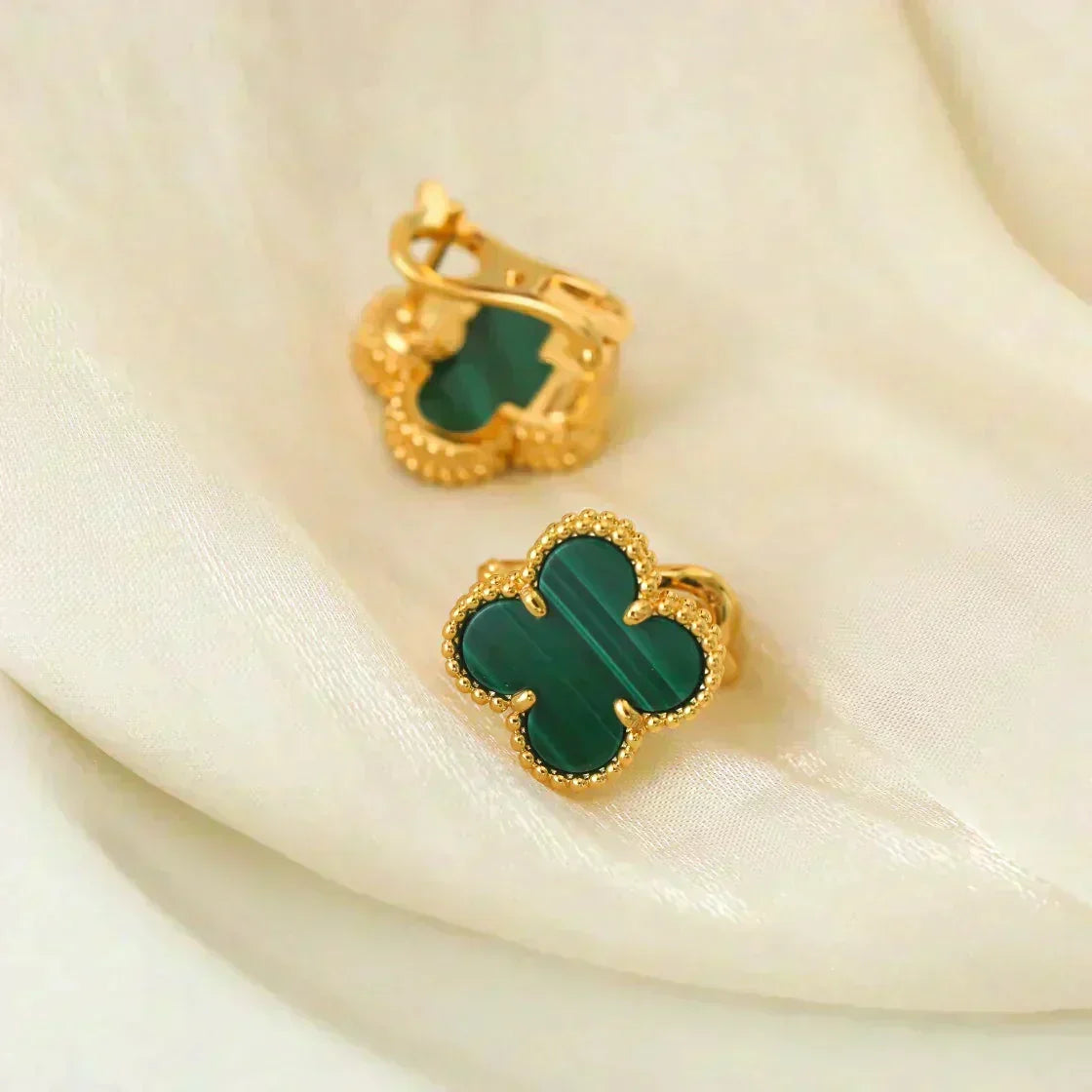 [VA]CLOVER MEDIUM 1 MOTIF OHRRINGE MALACHIT