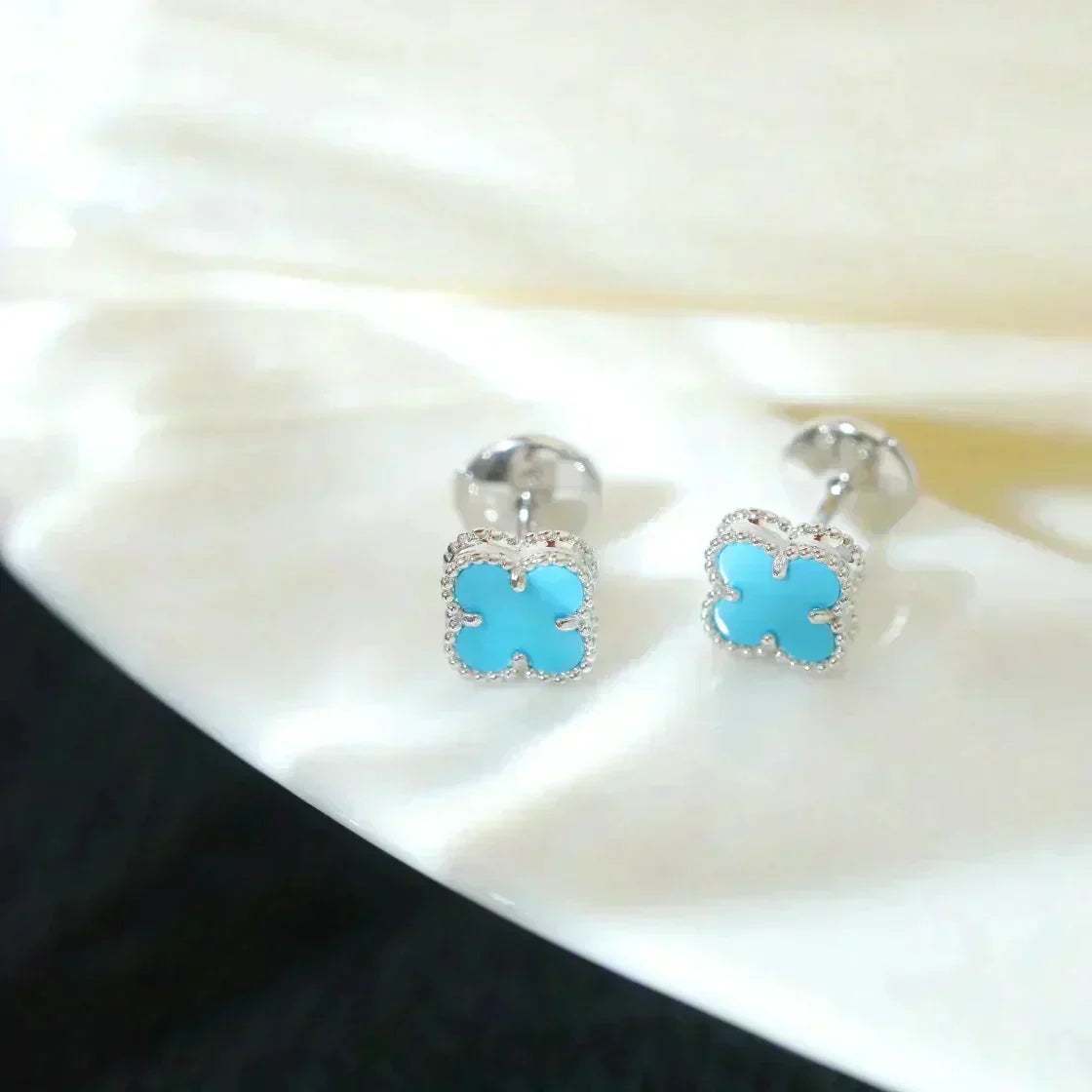 [VA]CLOVER MINI 9,5MM ONYX OHRSTECKER SILBER