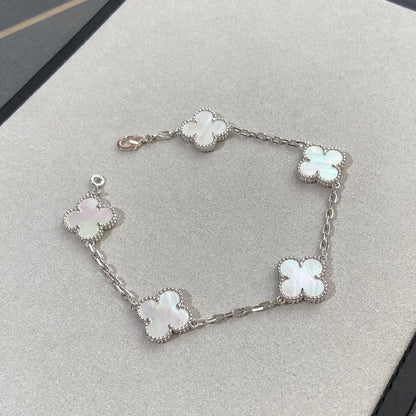 [VA]LUCKY CLOVER 5-MOTIF BRACELET - WHITE MOTHER-OF-PEARL COLLECTION