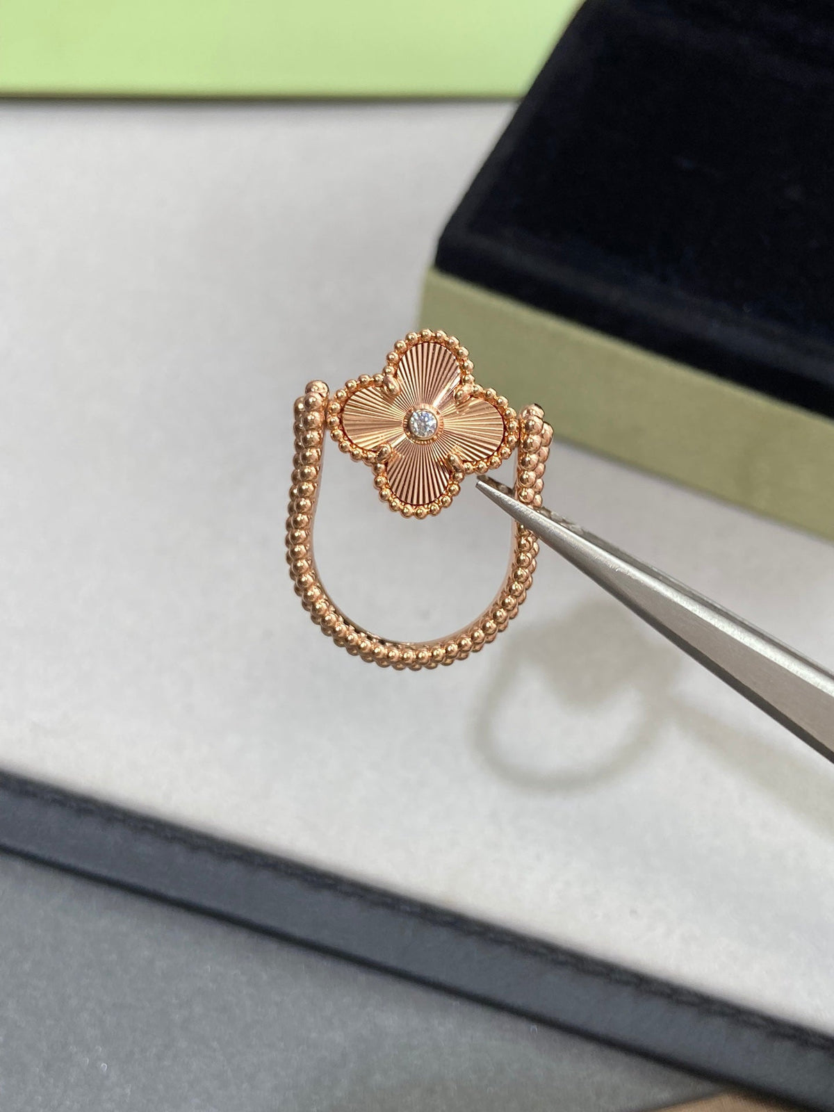 [VA]CLOVER WENDE-RING IN ROSÉGOLD