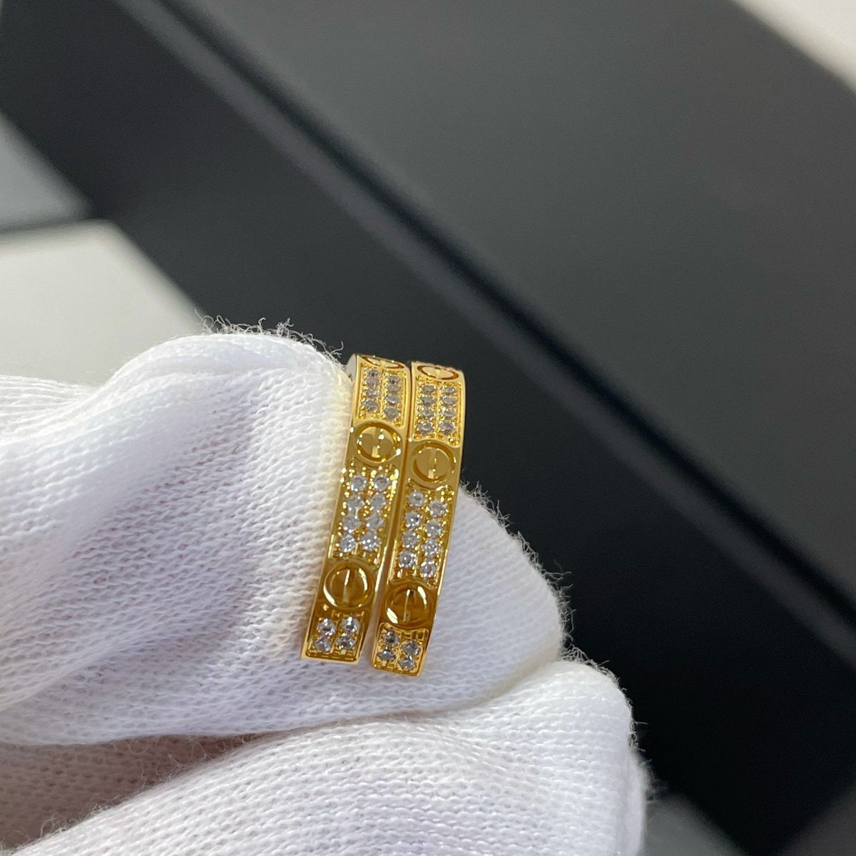 [VA]GOLDENE CREOLEN MIT DIAMANTEN