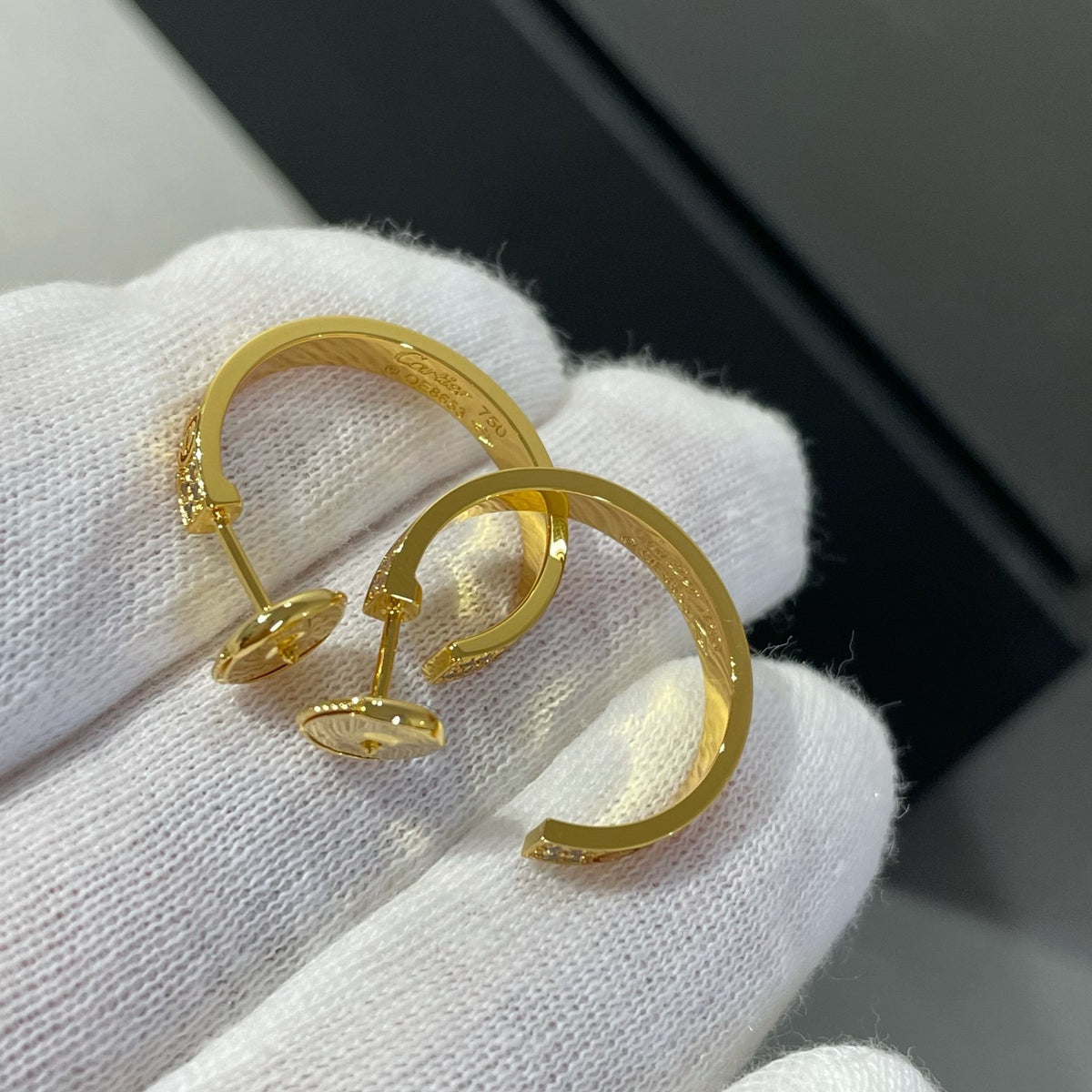 [VA]GOLDENE CREOLEN MIT DIAMANTEN