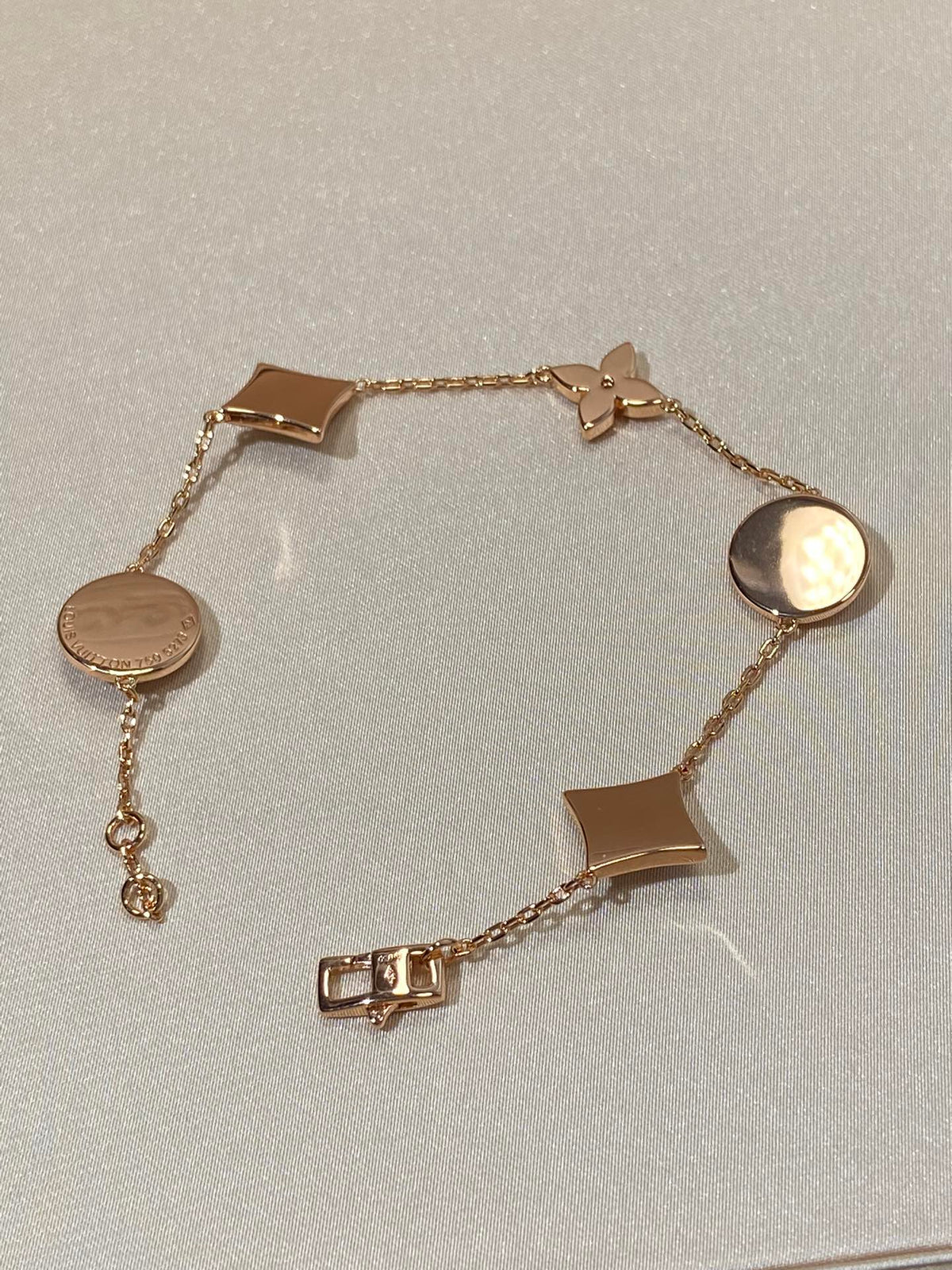 [VA]STAR AND SUN 5 MOTIF MOP PINK GOLD BRACELET