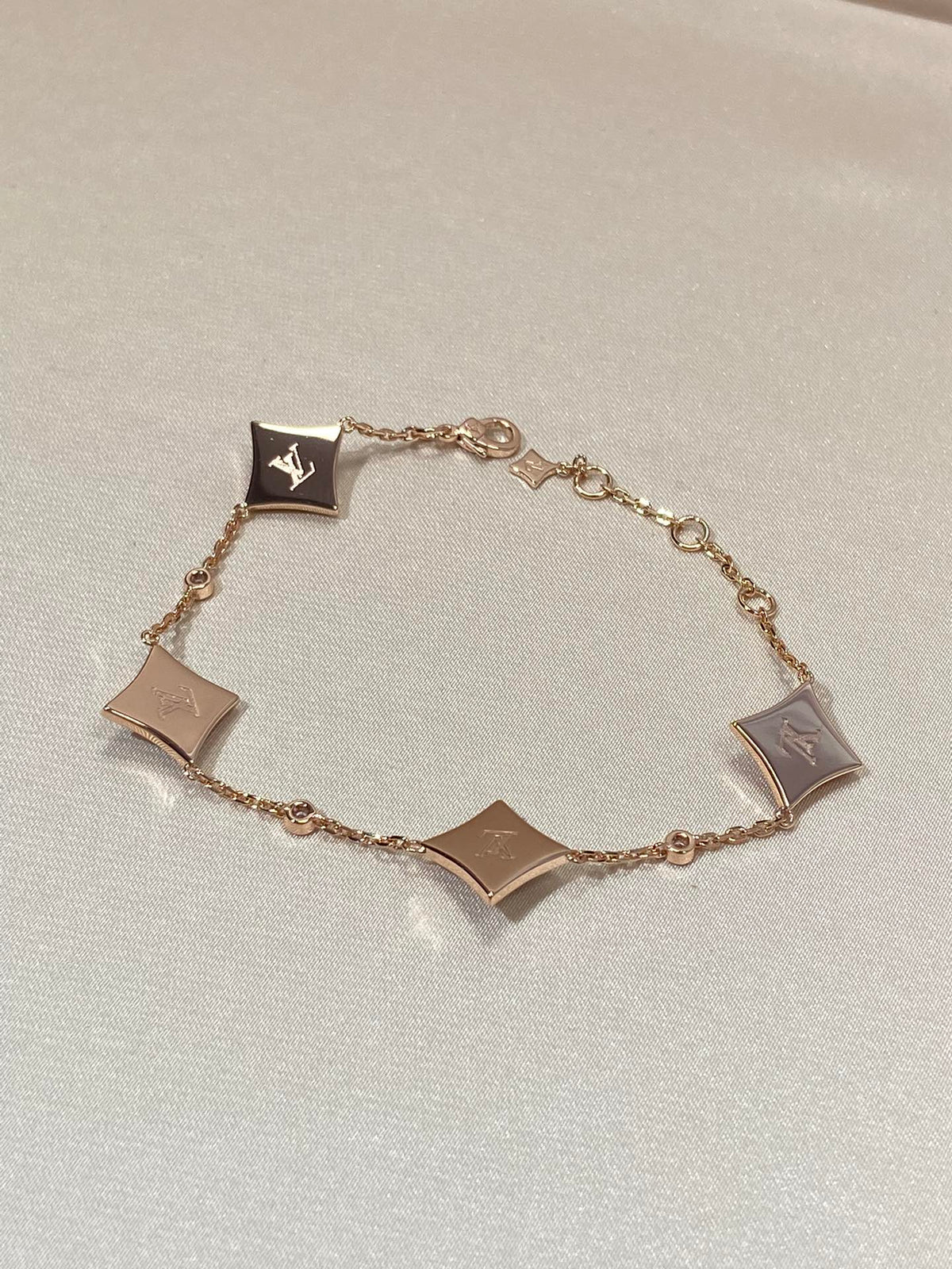 [VA]STAR 4 MOTIF MOP DIAMOND PINK GOLD BRACELET