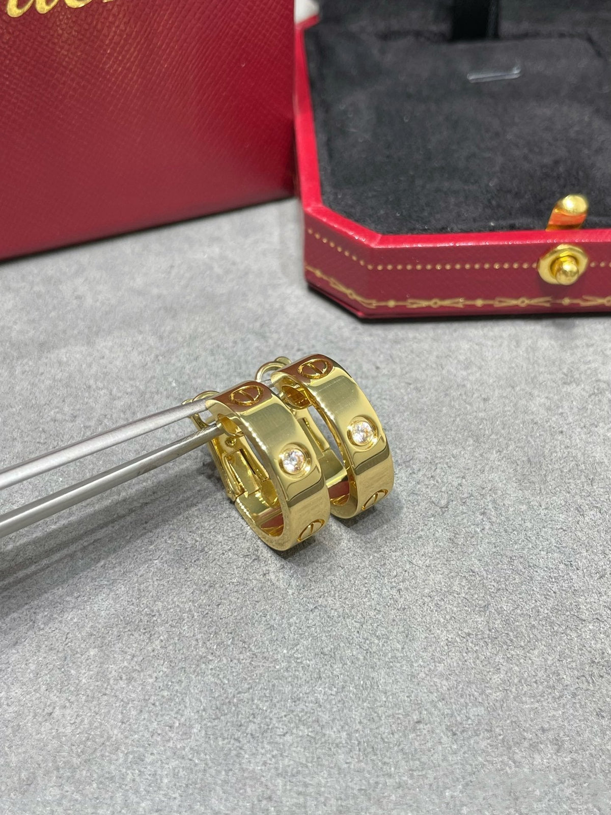 [VA]LOVE 5.5MM 1ポイントダイヤモンドピアス