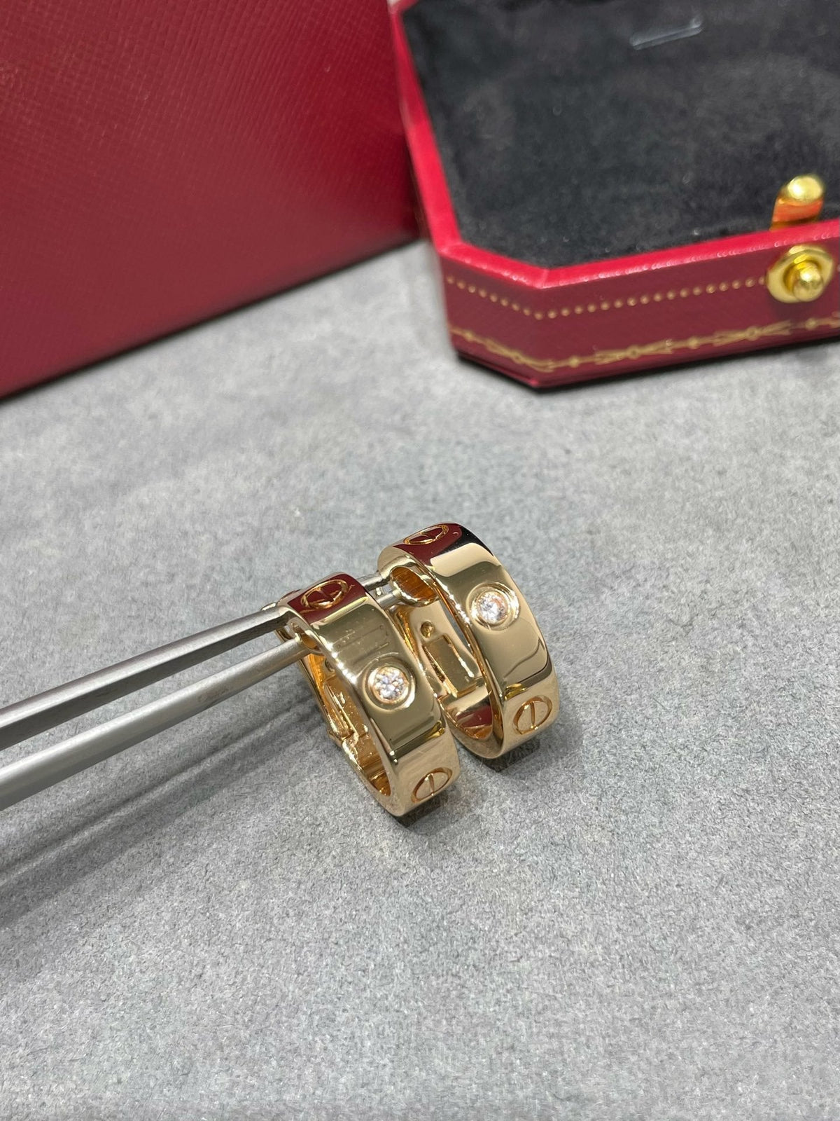 [VA]LOVE 5.5MM 1ポイントダイヤモンドピアス