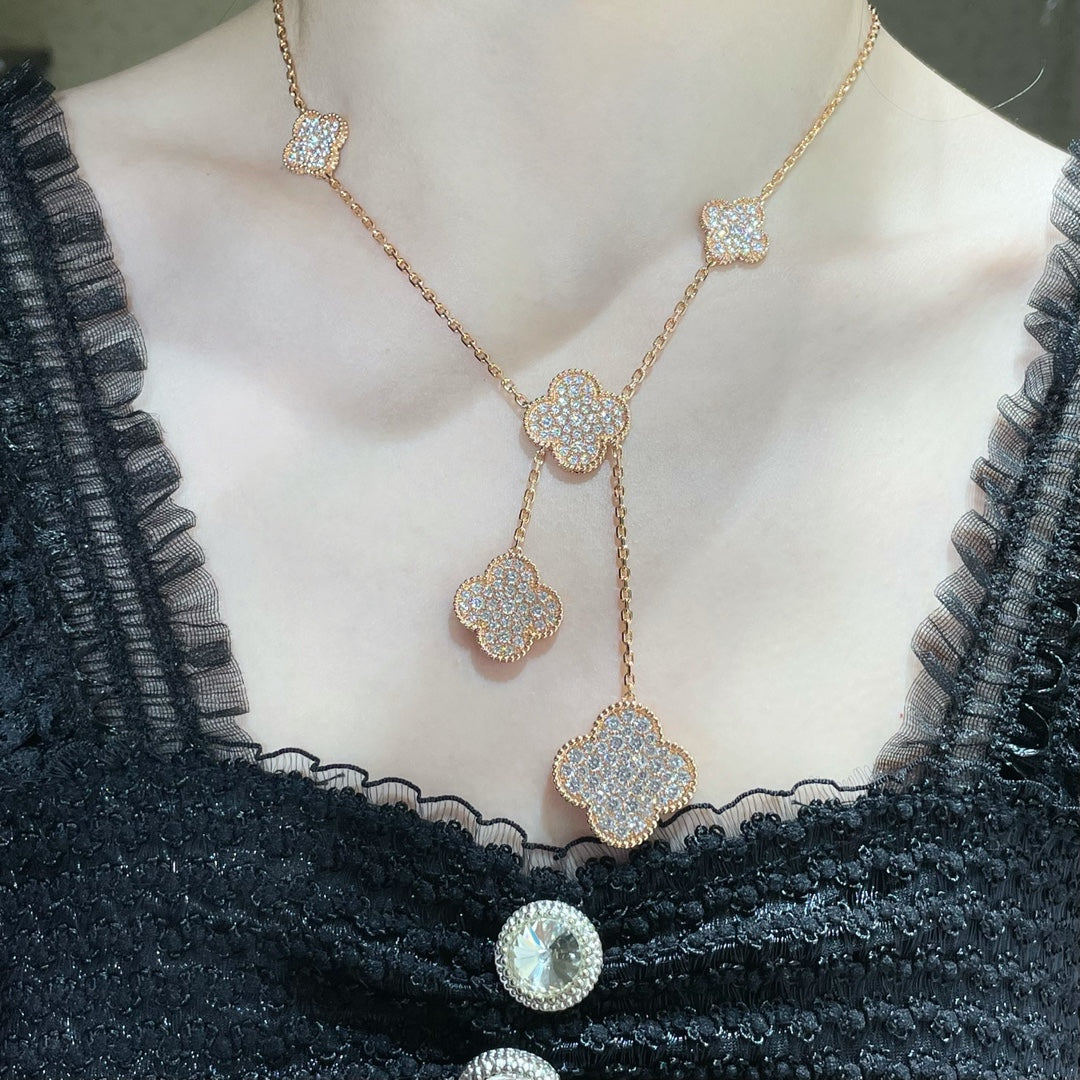[VA]CLOVER 6-MOTIV-HALSKETTE MIT DIAMANT-PAVÉ