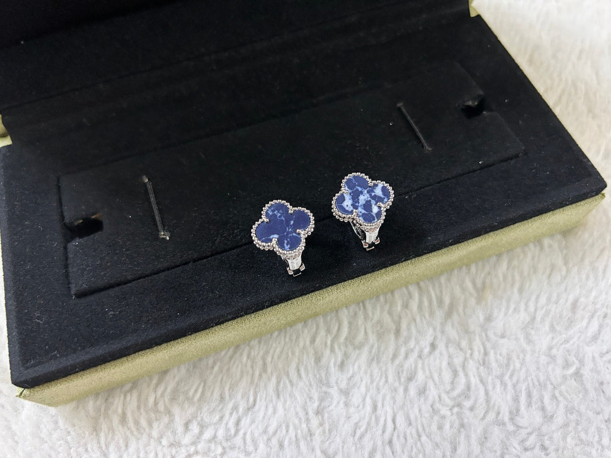 [VA]CLOVER PIETERSIT OHRSTECKER MITTEL