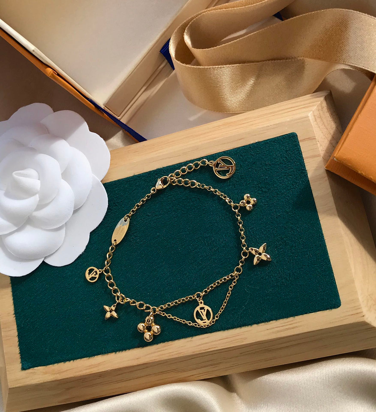 [VA]BLOOMING PINK GOLD MOP BRACELET
