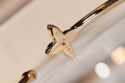 [VA]IDYLLE GOLD OPEN BRACELET DIAMOND PAVED
