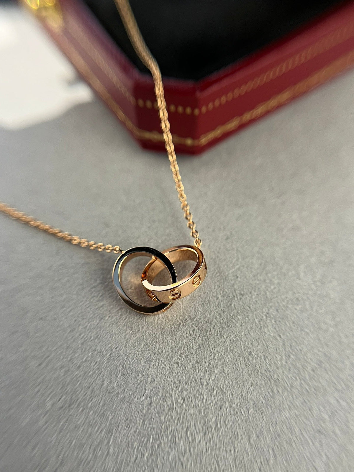 [VA]LIEBESHALSKETTE DOPPELRING ROSÉGOLD