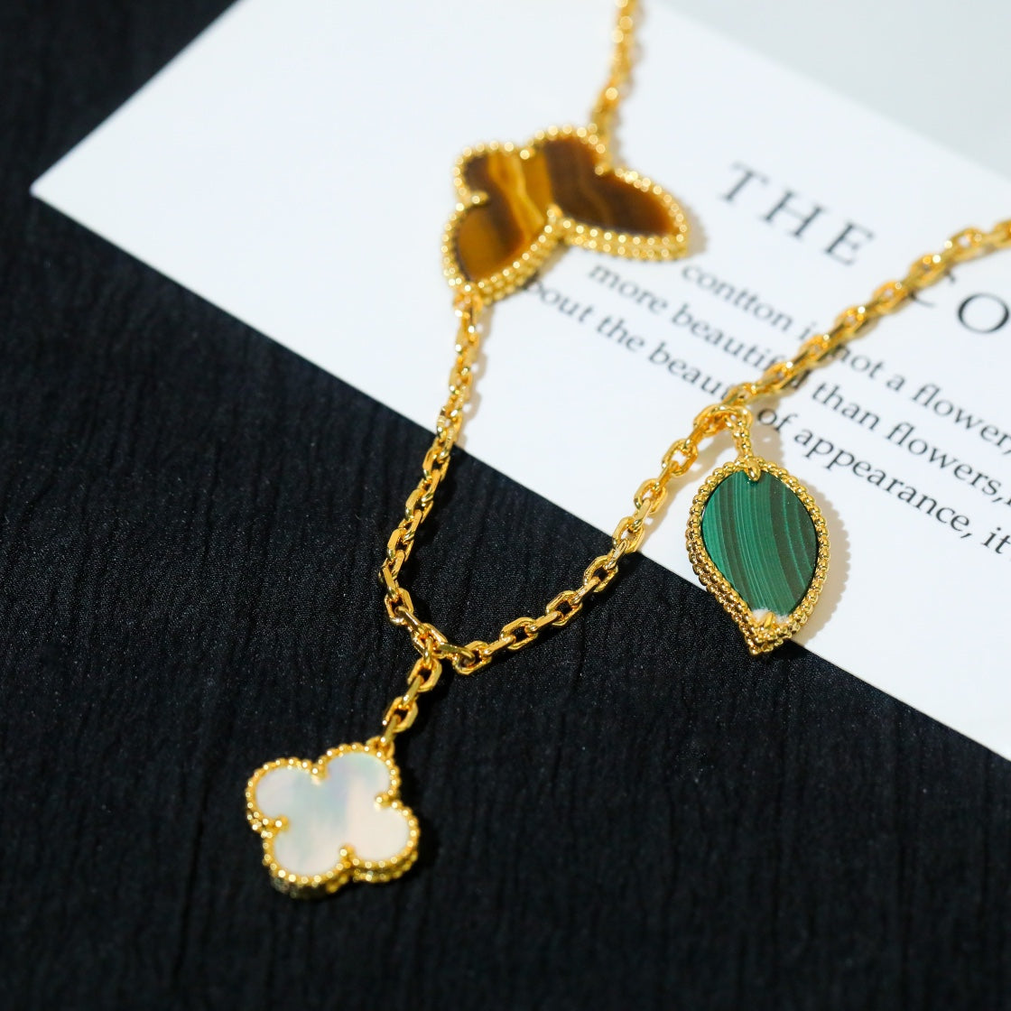 [VA]LUCKY SPRING 5-MOTIV-ARMBAND IN GOLD