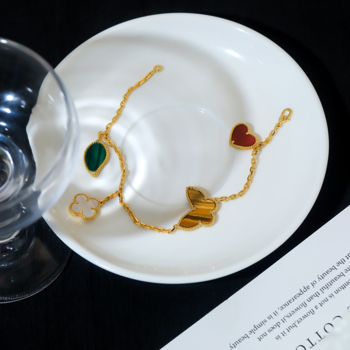 [VA]LUCKY SPRING 5 MOTIF GOLD BRACELET